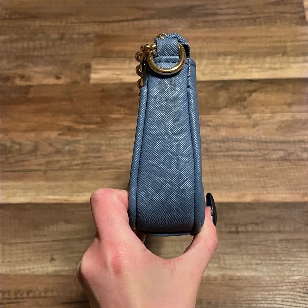 Anne Klein Blue Clutch with Gold Chain - Picture 3 of 9